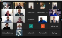 أمسية جميلة التقى بها نخبة من المترجمين والمعلمين والصم من كافة اقطار الوطن العربي تحاوروا وتناقشوا من خلال الورشة التي نظمتها المنظمة العربية لمترجمي لغة الإشارة "صلة "  بعنوان " تجارب ميدانية في تعليم الصم " تحدث بها كل من الزميلات سعاد الحاج وفدوى محيم